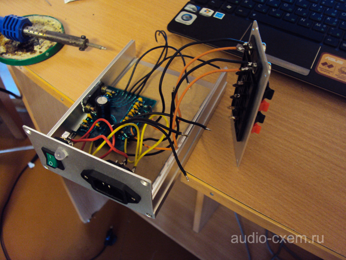 Автомобильный усилитель 4 канала по 77 Вт