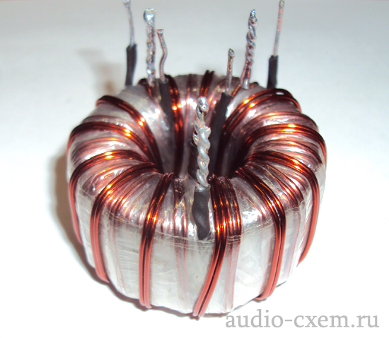 Две вторичных обмотки